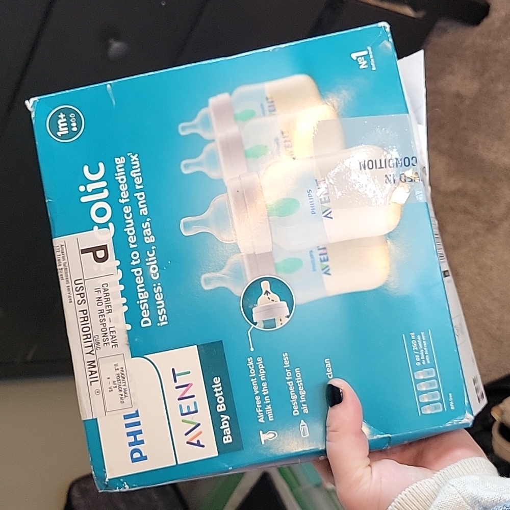 Phillips AVENT anti colic baby infant bottles NEW 1 month +